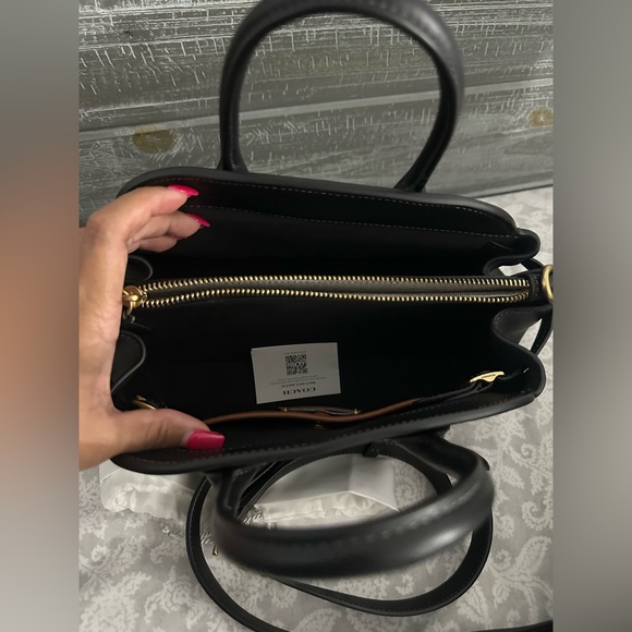 Coach Empire Carryall 26 - Picture 4 of 16